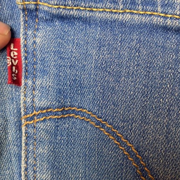 📚Levi’s 721 High Rise Skinny Women’s Jeans Ripped Knee - Picture 8 of 10